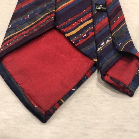 Tie - Picture 3 of 5